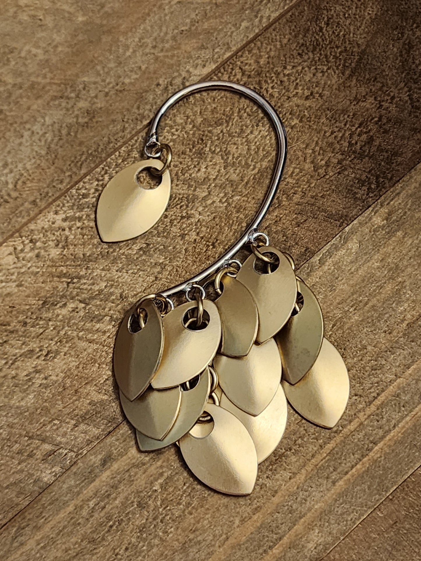 Left Multi-Scale Ear Cuff in Gold