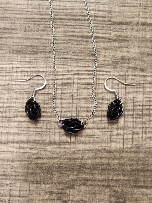 Black (Onyx) Sweet Pea Chainmaille Jewelry Set (Necklace & Earrings)