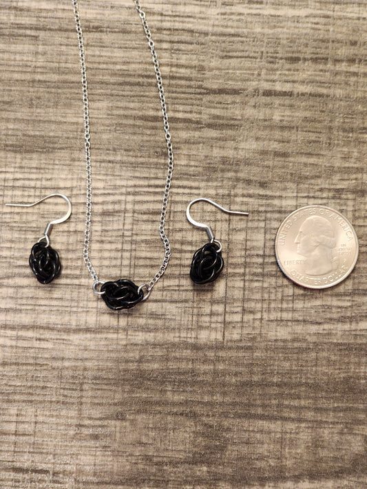 Black (Onyx) Sweet Pea Chainmaille Jewelry Set (Necklace & Earrings)