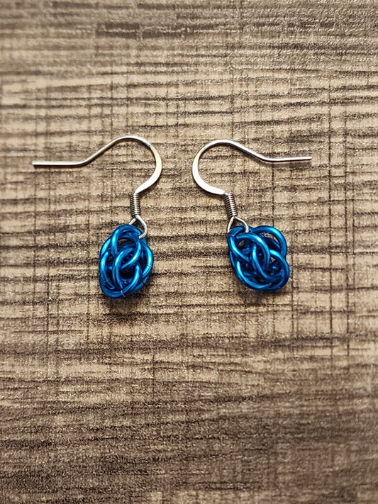 Bright Blue (Maui Blue) Sweet Pea Chainmaille Earrings