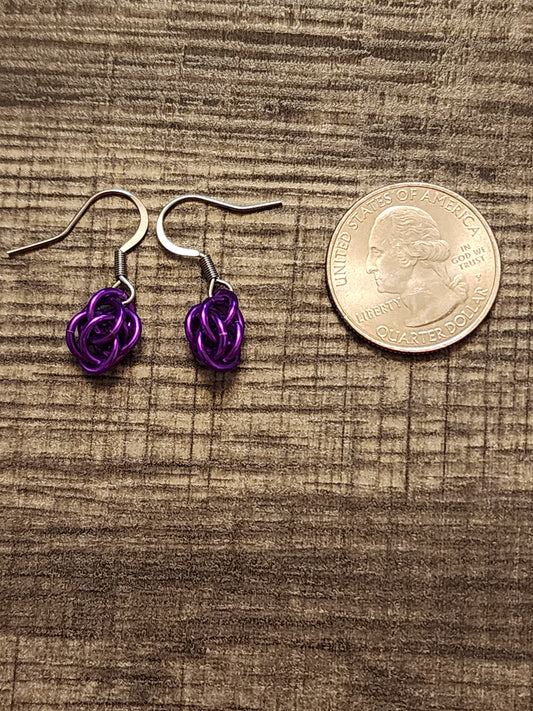 Violet Sweet Pea Chainmaille Earrings