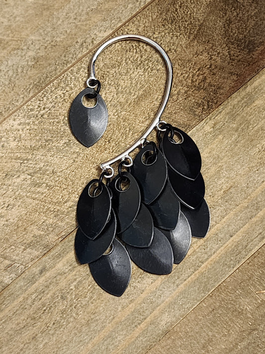 Left Multi-Scale Ear Cuff in Black