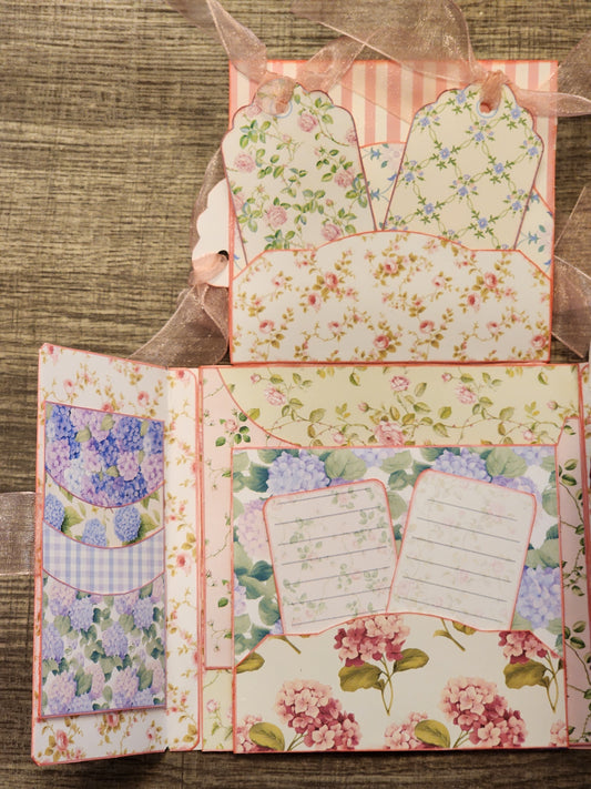 Le' Gated Garden Flip Out Folio Kit