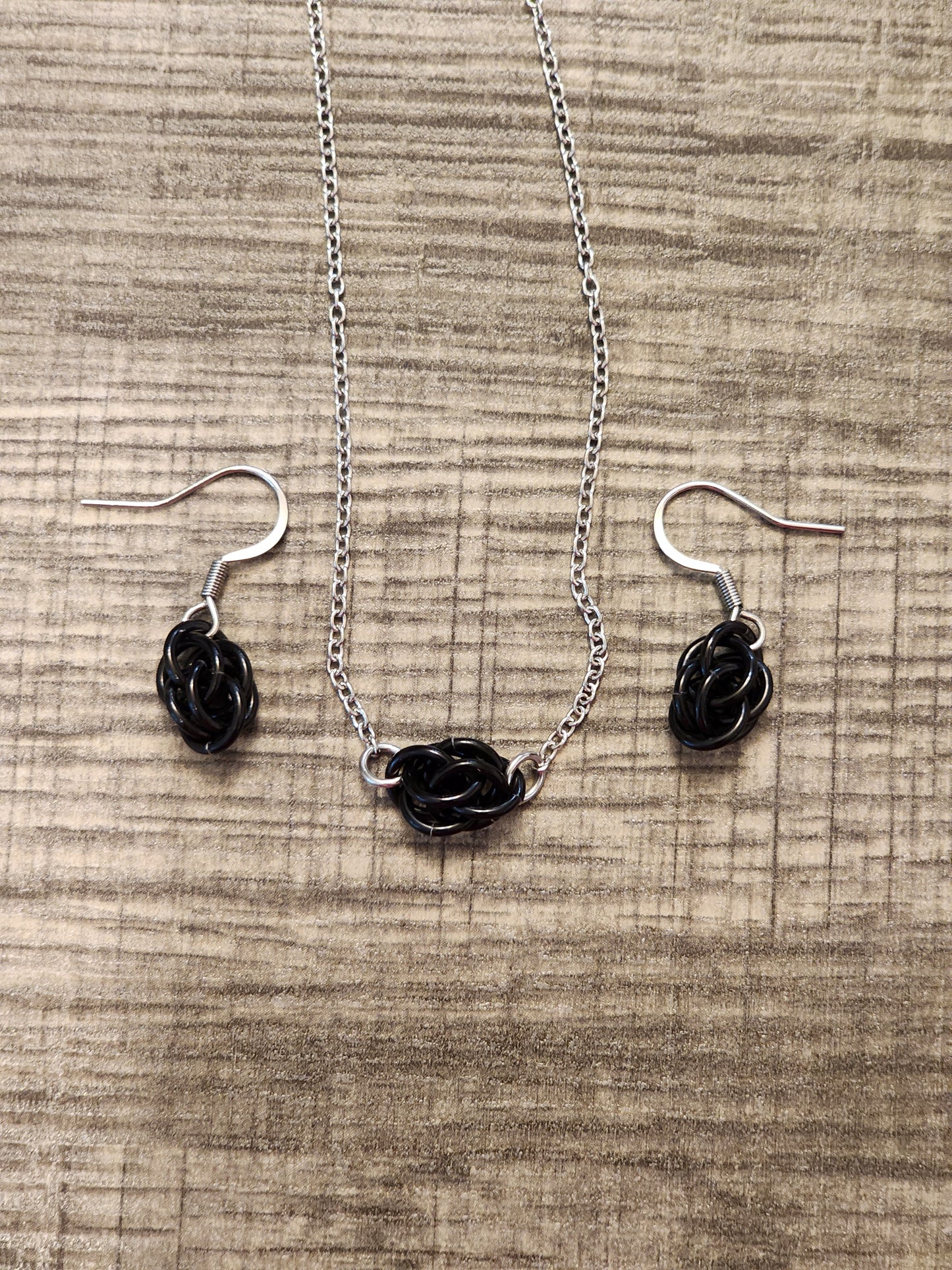 Black (Onyx) Sweet Pea Chainmaille Jewelry Set (Necklace & Earrings)