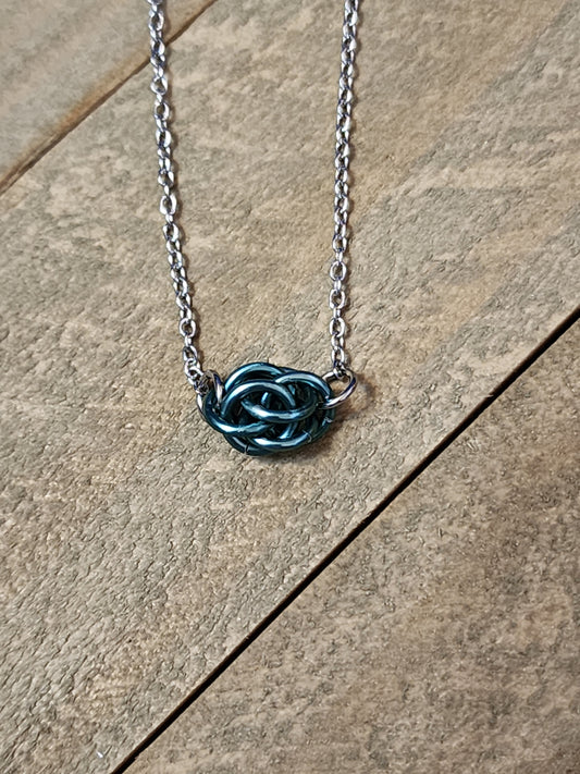 Myrtle Green (Blue Green) Chainmaille Sweet Pea Necklace