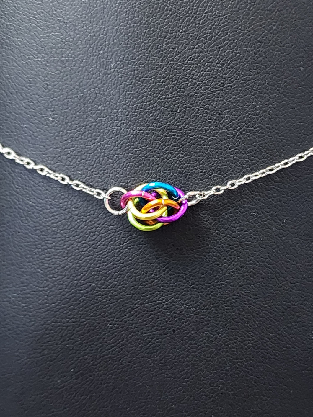 Random Colored Chainmaille Sweet Pea Necklace