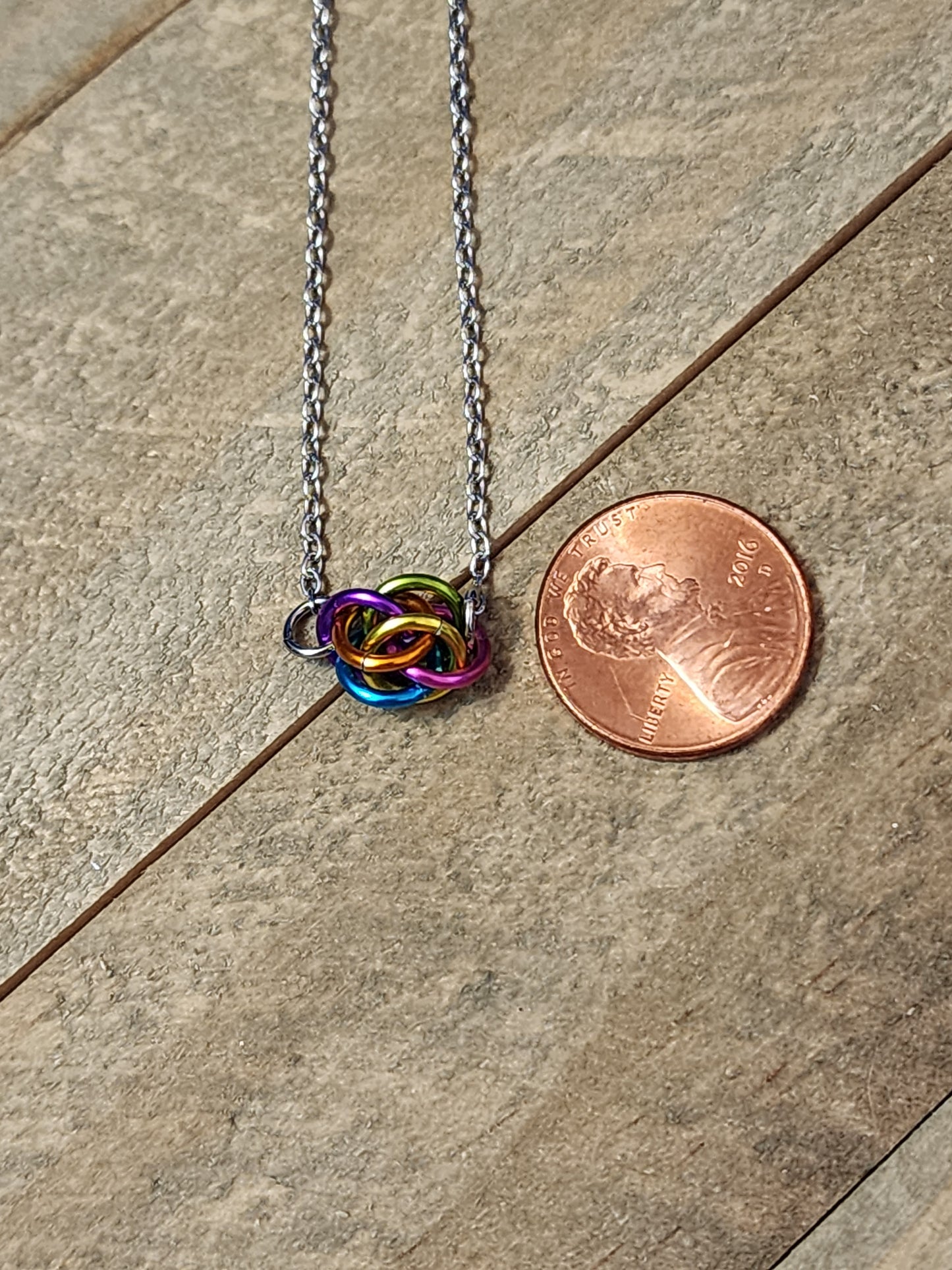 Random Colored Chainmaille Sweet Pea Necklace