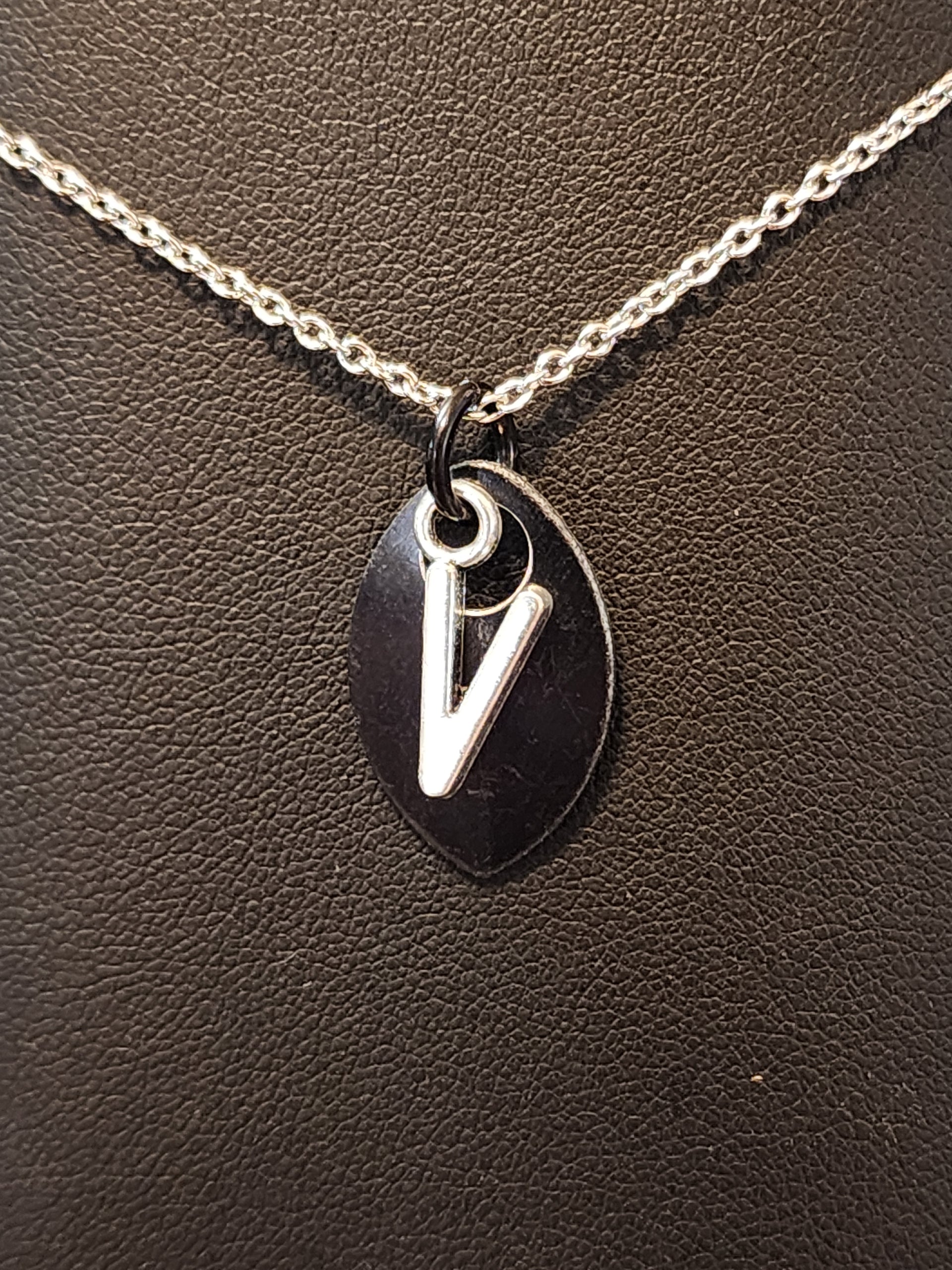Scalemaille Letter V Initial Necklace
