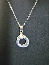 Load image into Gallery viewer, Platinum (Silver) Love Knot Pendant
