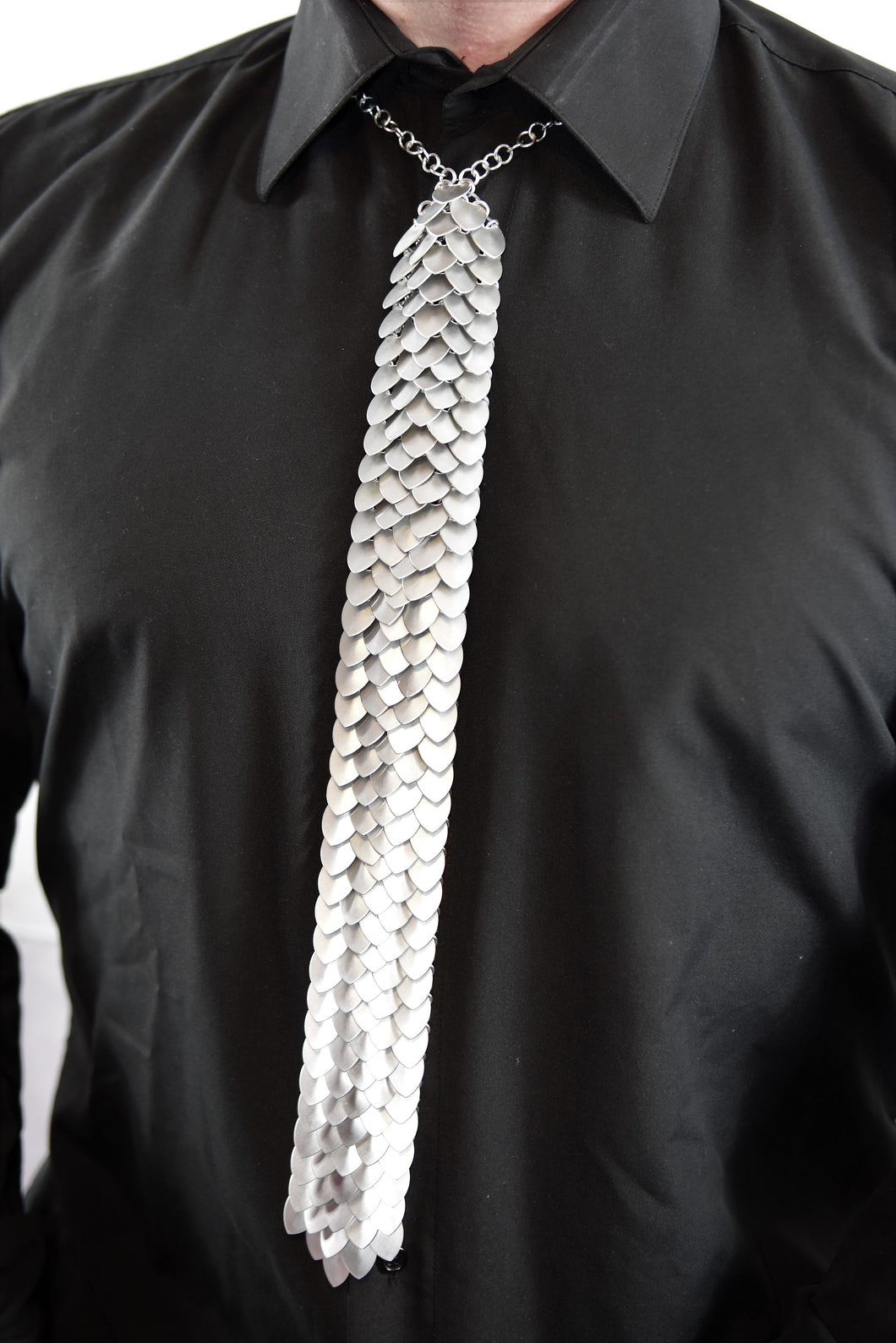 Silver Scale Maille Tie